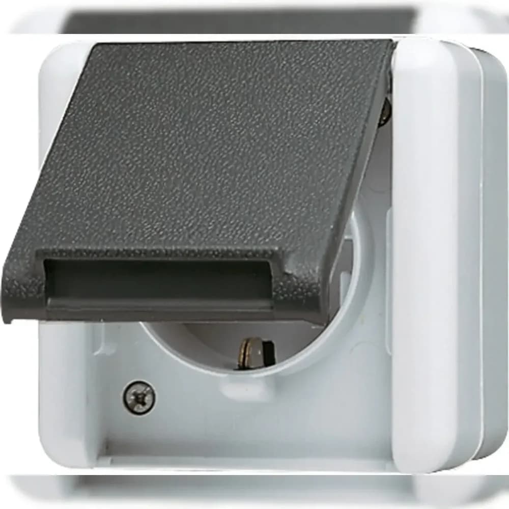 Jung SCHUKO-Steckdose 820 W