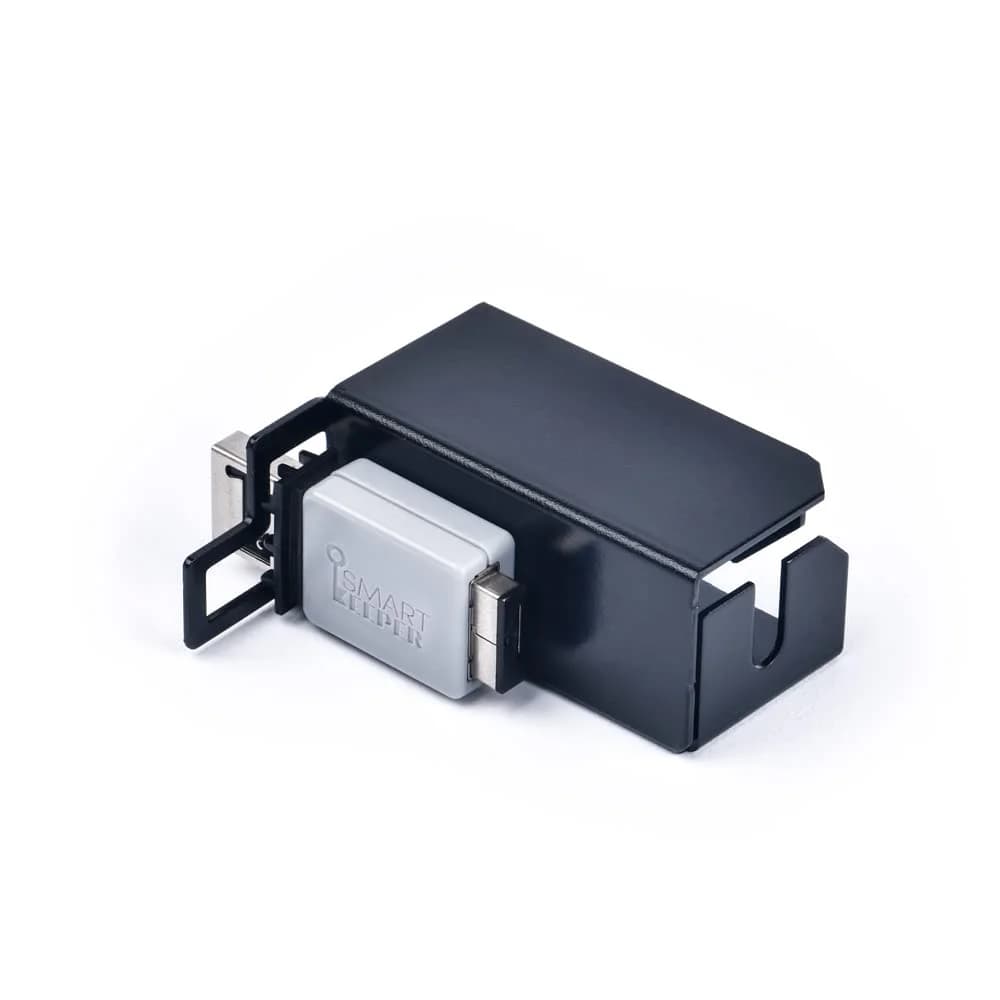 UM03BK port blocker